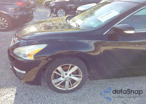 2015 Nissan Altima from USA, damaged, VIN 1N4ALA43LAP6PC103